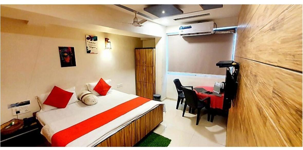 Hotel Krishna Ahmedabad Exterior foto